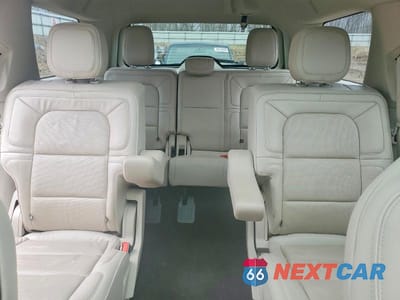 Zdjęcie 10 z 14 samochodu: 2018 LINCOLN NAVIGATOR RESERVE VIN:5LMJJ2LT7JEL19119 - miniatura