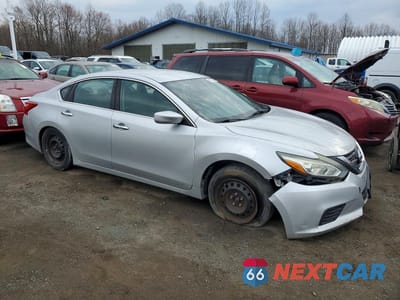 Czwarte zdjęcie samochodu z boku: 2017 NISSAN ALTIMA 2.5 S VIN:1N4AL3AP7HC192767 - miniatura