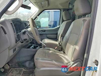 Zdjęcie 7 z 12 samochodu: 2013 NISSAN NV 2500 DELIVERY VAN VIN:1N6BF0KX1DN111681 - miniatura