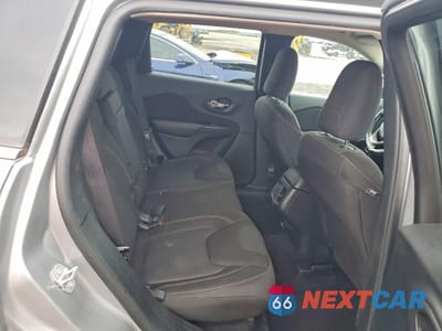 Zdjęcie 11 z 13 samochodu: 2017 JEEP CHEROKEE LATITUDE VIN:1C4PJLCB5HW516907 - miniatura