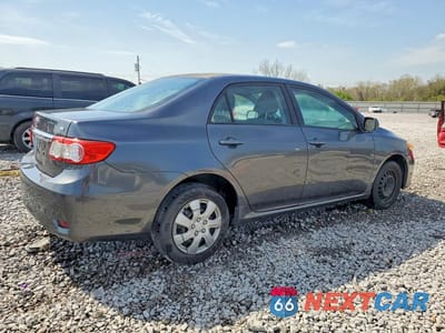 Trzecie zdjęcie samochodu z tyłu: 2011 TOYOTA COROLLA LE VIN:2T1BU4EE0BC672514 - miniatura