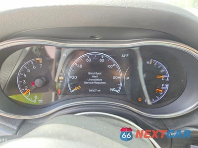 Zdjęcie 9 z 13 samochodu: 2019 JEEP GRAND CHEROKEE LAREDO VIN:1C4RJEAG5KC596477 - miniatura