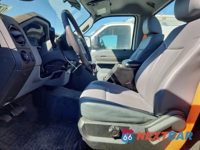 Zdjęcie 7 z 13 samochodu: 2013 FORD F250 SUPER DUTY VIN:1FTBF2A68DEB81878 - miniatura
