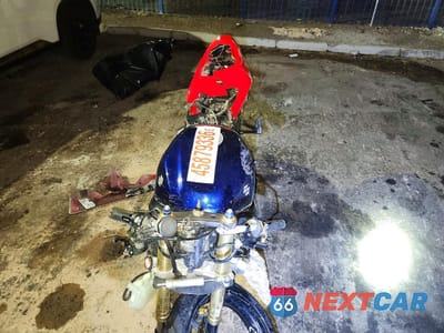 Piąte zdjęcie samochodu w środku: 2005 SUZUKI GSX-R600 K VIN:JS1GN7CA452116191 - miniatura