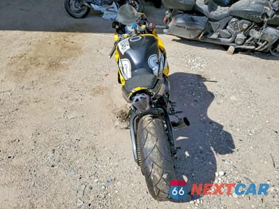 Czwarte zdjęcie samochodu z boku: 2020 SUZUKI GSX-R1000 VIN:JS1DM11B2L7100361 - miniatura