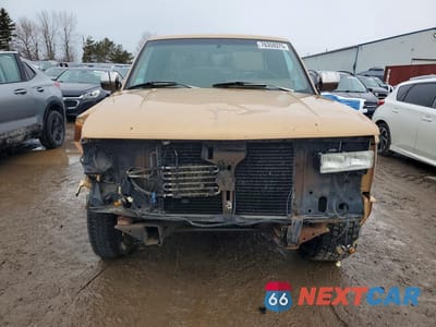 Piąte zdjęcie samochodu w środku: 1990 GMC SIERRA C2500 VIN:2GTFC29K6L1561605 - miniatura