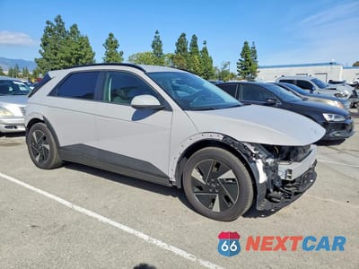 Czwarte zdjęcie samochodu z boku: 2025 HYUNDAI IONIQ 5 SEL VIN:7YAKN4DA1SY013423 - miniatura