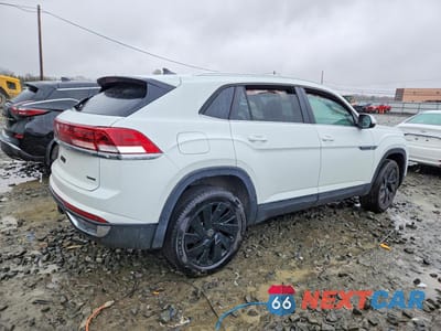 Trzecie zdjęcie samochodu z tyłu: 2024 VOLKSWAGEN ATLAS CROSS SPORT SE VIN:1V2KE2CA1RC263358 - miniatura