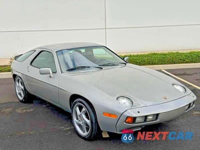 1982 PORSCHE 928 WP0JA092XCS820309 - główne zdjęcie licytacji z USA - miniatura