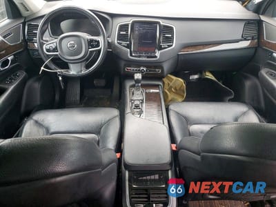 Zdjęcie 8 z 14 samochodu: 2017 VOLVO XC90 T6 VIN:YV4A22PK8H1106359 - miniatura