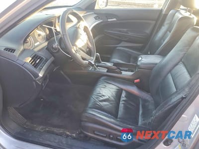 Zdjęcie 7 z 12 samochodu: 2012 HONDA ACCORD SE VIN:1HGCP2F61CA152532 - miniatura