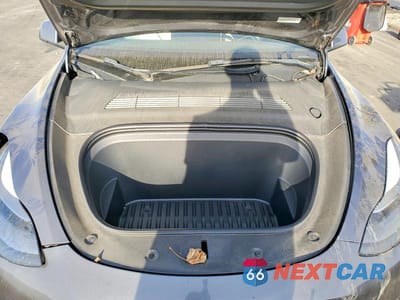 Zdjęcie 11 z 12 samochodu: 2023 TESLA MODEL Y VIN:7SAYGDEEXPF647479 - miniatura
