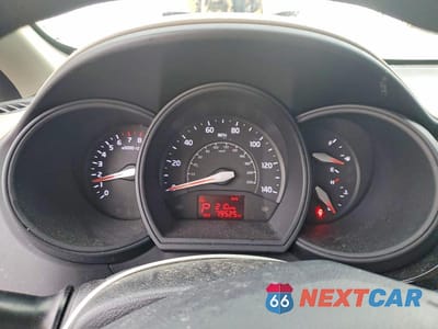 Zdjęcie 9 z 12 samochodu: 2017 KIA RIO LX VIN:KNADM4A37H6098780 - miniatura