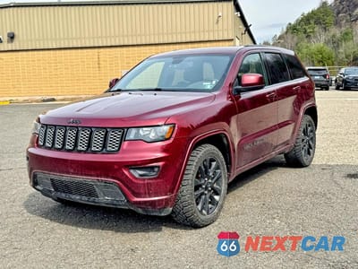 Drugie zdjęcie samochodu z przodu: 2020 JEEP GRAND CHEROKEE LAREDO VIN:1C4RJFAG6LC347757 - miniatura