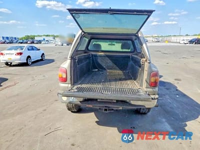 Zdjęcie 10 z 12 samochodu: 2000 CHEVROLET SILVERADO K1500 VIN:1GCEK14T5YZ355134 - miniatura