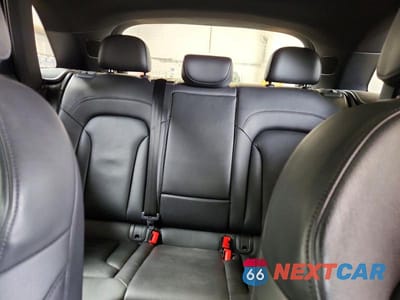 Zdjęcie 10 z 12 samochodu: 2016 AUDI Q3 PRESTIGE VIN:WA1GFCFS7GR015747 - miniatura