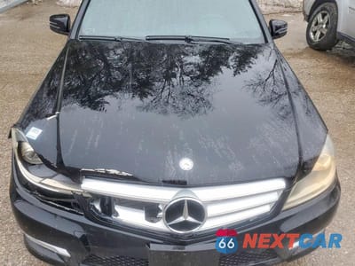 Zdjęcie 11 z 11 samochodu: 2012 MERCEDES-BENZ C 250 4MATIC VIN:WDDGF8FB3CA735614 - miniatura