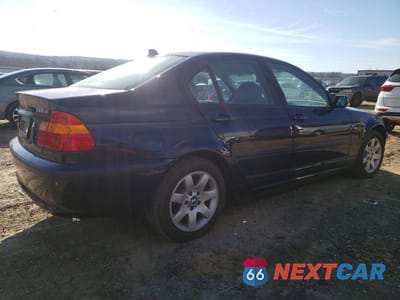 Trzecie zdjęcie samochodu z tyłu: 2005 BMW 325 XI VIN:WBAEU33435PR17164 - miniatura