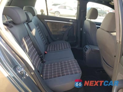 Zdjęcie 10 z 11 samochodu: 2007 VOLKSWAGEN NEW GTI VIN:WVWHV71K37W080530 - miniatura