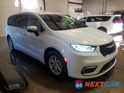 Czwarte zdjęcie samochodu z boku: 2023 CHRYSLER PACIFICA TOURING L VIN:2C4RC1BGXPR524335 - miniatura