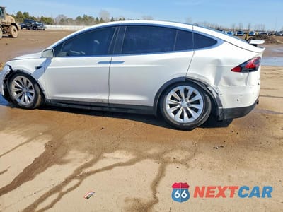 Drugie zdjęcie samochodu z przodu: 2017 TESLA MODEL X VIN:5YJXCBE20HF043908 - miniatura