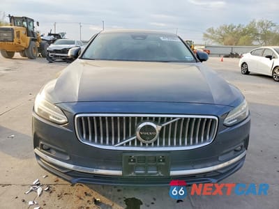 Piąte zdjęcie samochodu w środku: 2022 VOLVO S90 B6 INSCRIPTION VIN:LVY062ML9NP257969 - miniatura