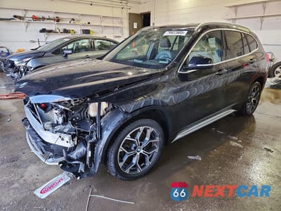 2021 BMW X1 XDRIVE28I WBXJG9C03M5S45130 - główne zdjęcie licytacji z USA - miniatura