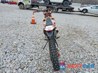 Czwarte zdjęcie samochodu z boku: 2023 KTM 300 XC-W TPI VIN:VBKXWM239PM378007 - miniatura