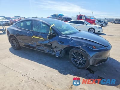 Czwarte zdjęcie samochodu z boku: 2025 TESLA MODEL 3 VIN:5YJ3E1EA8SF020975 - miniatura