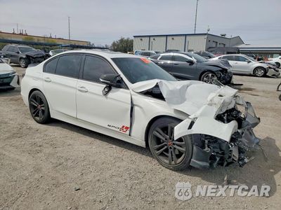 Czwarte zdjęcie samochodu z boku: 2013 BMW 328 I SULEV VIN:WBA3C1C52DF444773 - miniatura