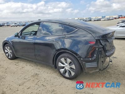 Drugie zdjęcie samochodu z przodu: 2023 TESLA MODEL Y VIN:7SAYGAEE6PF827721 - miniatura
