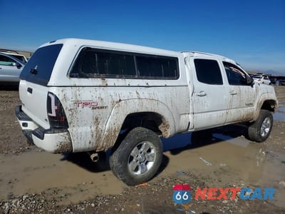 Trzecie zdjęcie samochodu z tyłu: 2013 TOYOTA TACOMA V6 VIN:3TMMU4FN4DM059667 - miniatura