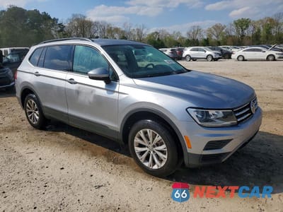 Czwarte zdjęcie samochodu z boku: 2020 VOLKSWAGEN TIGUAN S VIN:3VV1B7AX9LM059005 - miniatura