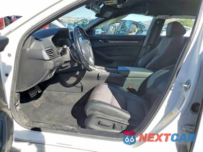 Zdjęcie 7 z 12 samochodu: 2020 HONDA ACCORD SPORT VIN:1HGCV1F37LA032465 - miniatura