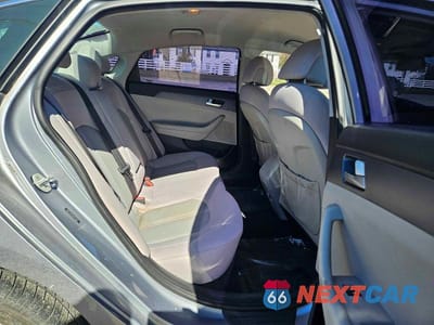 Zdjęcie 6 z 14 samochodu: 2017 HYUNDAI SONATA BASE VIN:5NPE24AF6HH573686 - miniatura
