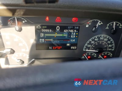 Zdjęcie 8 z 10 samochodu: 2024 VOLVO VN VNL VIN:4V4NC9EHXRN629320 - miniatura