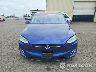 Piąte zdjęcie samochodu w środku: 2016 TESLA MODEL X VIN:5YJXCAE29GF007143 - miniatura