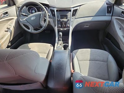 Zdjęcie 8 z 12 samochodu: 2014 HYUNDAI SONATA GLS VIN:5NPEB4AC6EH906728 - miniatura