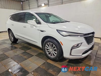 Czwarte zdjęcie samochodu z boku: 2022 BUICK ENCLAVE PREMIUM VIN:5GAEVBKW6NJ131506 - miniatura