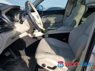 Zdjęcie 7 z 13 samochodu: 2020 VOLVO XC90 T6 MOMENTUM VIN:YV4A221KXL1552434 - miniatura