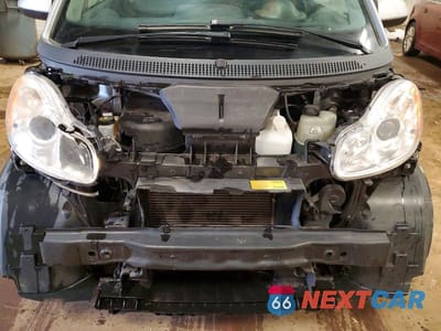 Zdjęcie 11 z 12 samochodu: 2015 SMART FORTWO PURE VIN:WMEEJ3BAXFK791906 - miniatura