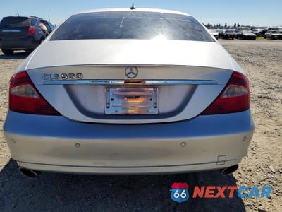 Zdjęcie 6 z 12 samochodu: 2008 MERCEDES-BENZ CLS 550 VIN:WDDDJ72X18A124338 - miniatura