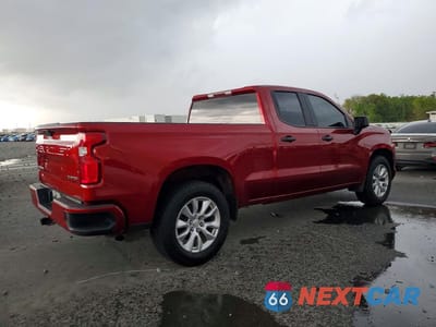 Trzecie zdjęcie samochodu z tyłu: 2021 CHEVROLET SILVERADO C1500 CUSTOM VIN:1GCRWBEK6MZ168562 - miniatura