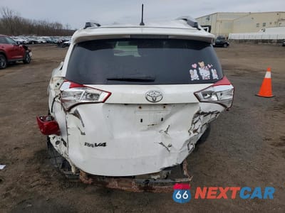 Zdjęcie 6 z 13 samochodu: 2015 TOYOTA RAV4 LE VIN:2T3BFREV4FW321253 - miniatura
