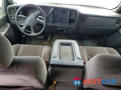 Zdjęcie 8 z 12 samochodu: 2006 GMC SIERRA C2500 HEAVY DUTY VIN:1GTHC23U96F246135 - miniatura