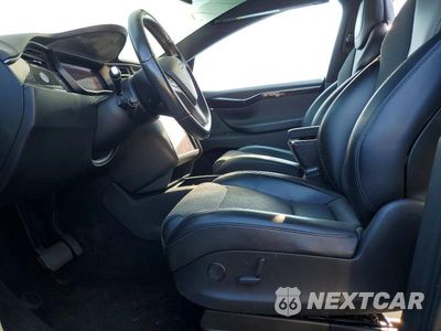 Zdjęcie 7 z 13 samochodu: 2018 TESLA MODEL X VIN:5YJXCAE2XJF113494 - miniatura