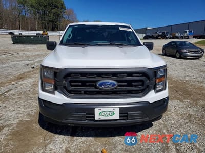 Piąte zdjęcie samochodu w środku: 2023 FORD F150 VIN:1FTMF1CBXPKF45849 - miniatura