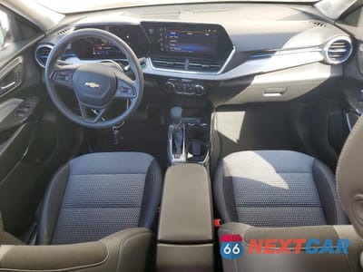Zdjęcie 8 z 12 samochodu: 2025 CHEVROLET TRAX 1LT VIN:KL77LHEPXSC256378 - miniatura