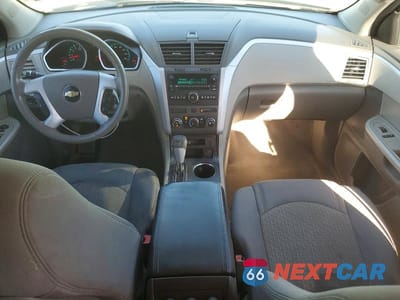 Zdjęcie 8 z 12 samochodu: 2011 CHEVROLET TRAVERSE LT VIN:1GNKRGED3BJ296820 - miniatura