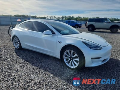 Czwarte zdjęcie samochodu z boku: 2020 TESLA MODEL 3 VIN:5YJ3E1EA5LF783893 - miniatura